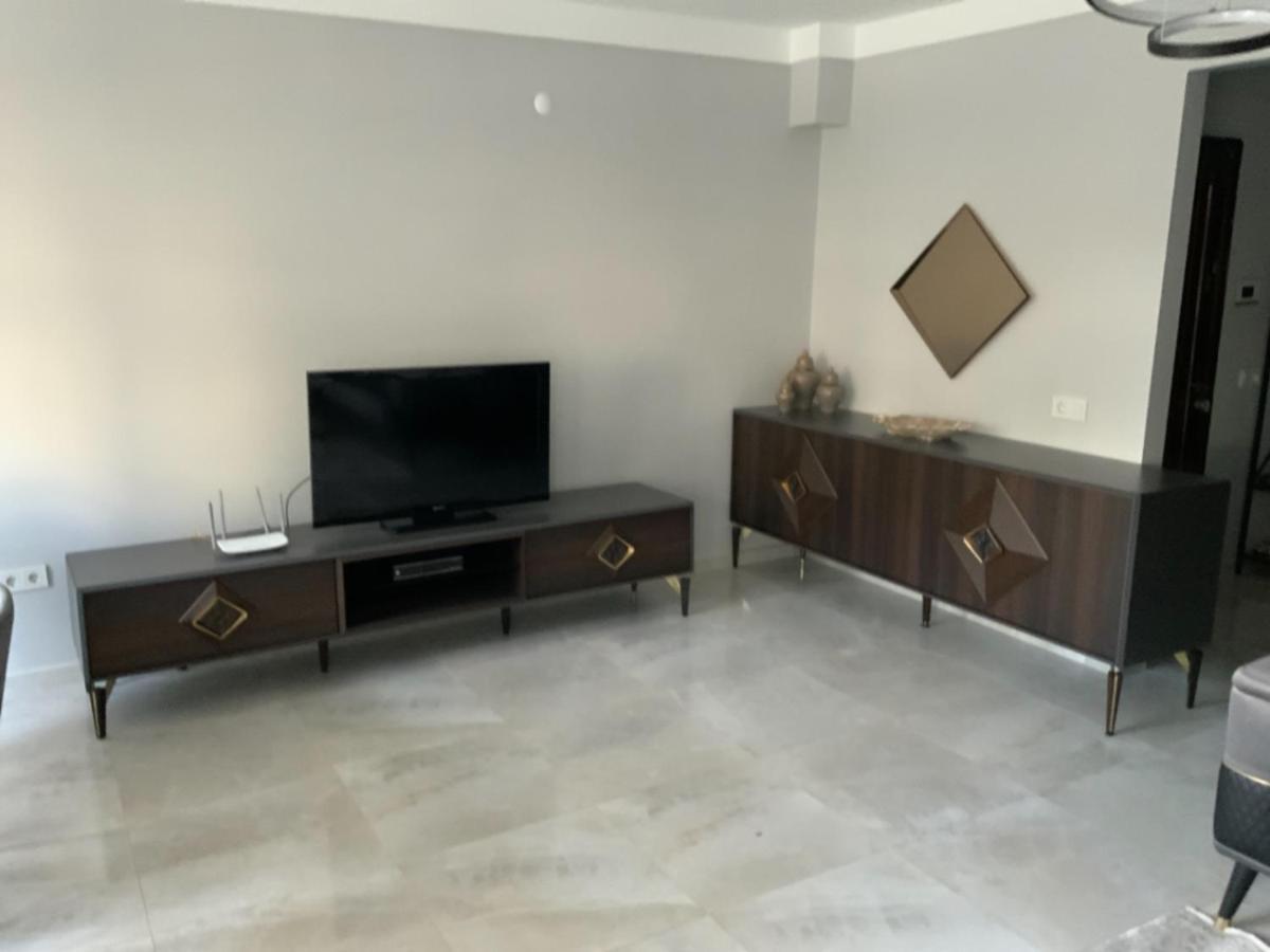 Luxury Z-Apart Family Homes 2 Bedrooms Wifi Near Metro Zeytinburnu İstanbul Dış mekan fotoğraf